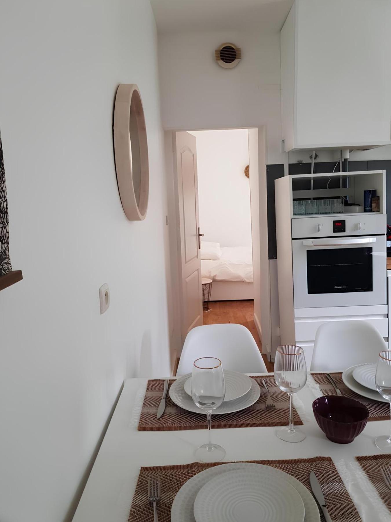 Sleepin Orleans - Parking - Netflix Apartment Ngoại thất bức ảnh